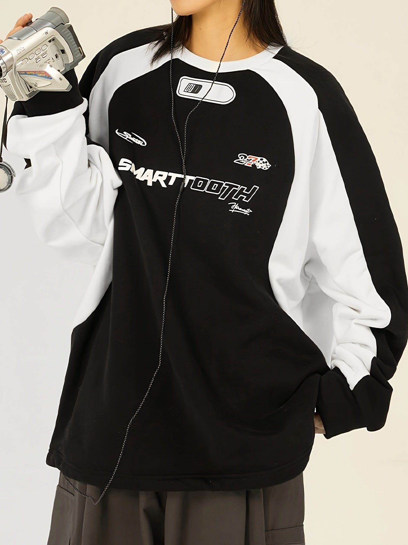 Women's Color Block Sweatshirt with "Smart Night" Graphic Long Sleeve Crew Neck Polyester Blend