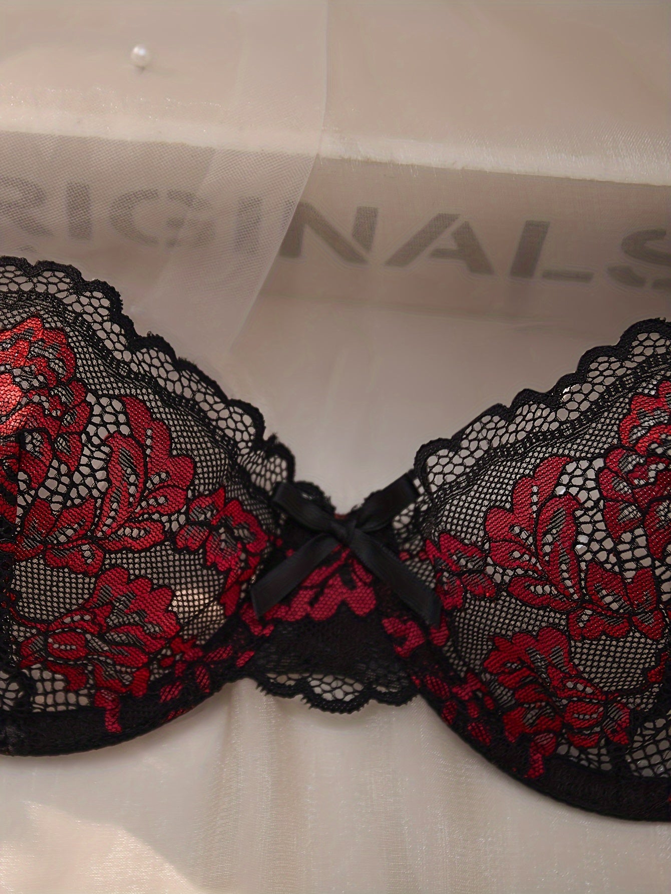Black and Red Lace Lingerie Set Unlined Bra and Panties Breathable Thin Fabric
