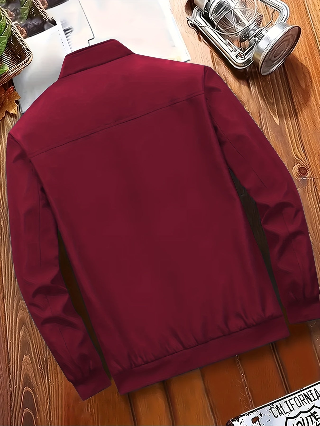 Erkaklar uchun tasodifiy bahor/kovak polyester jakk, turli xil ko'ylaklar, fermuarli cho'ntaklar va mustahkam uzun yenglar bilan ochiq havoda va ish kiyimlari uchun.