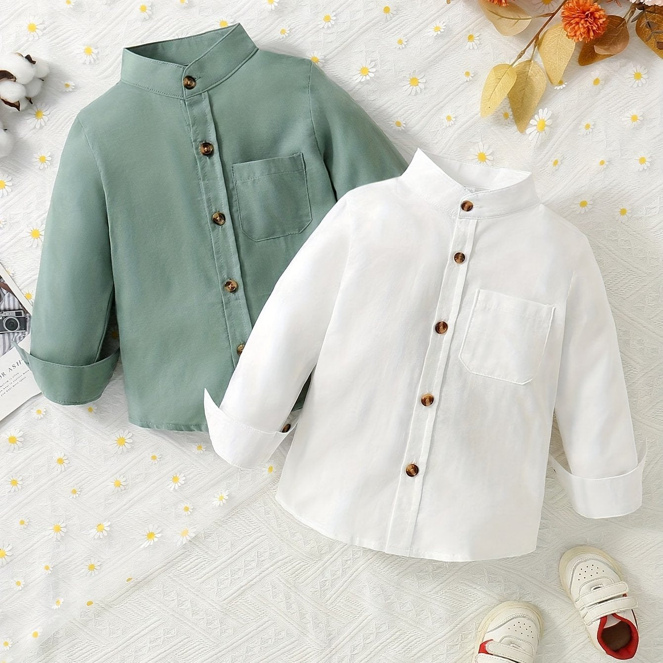 Camisa de manga larga de color sólido para niños con cuello alto para primavera y otoño