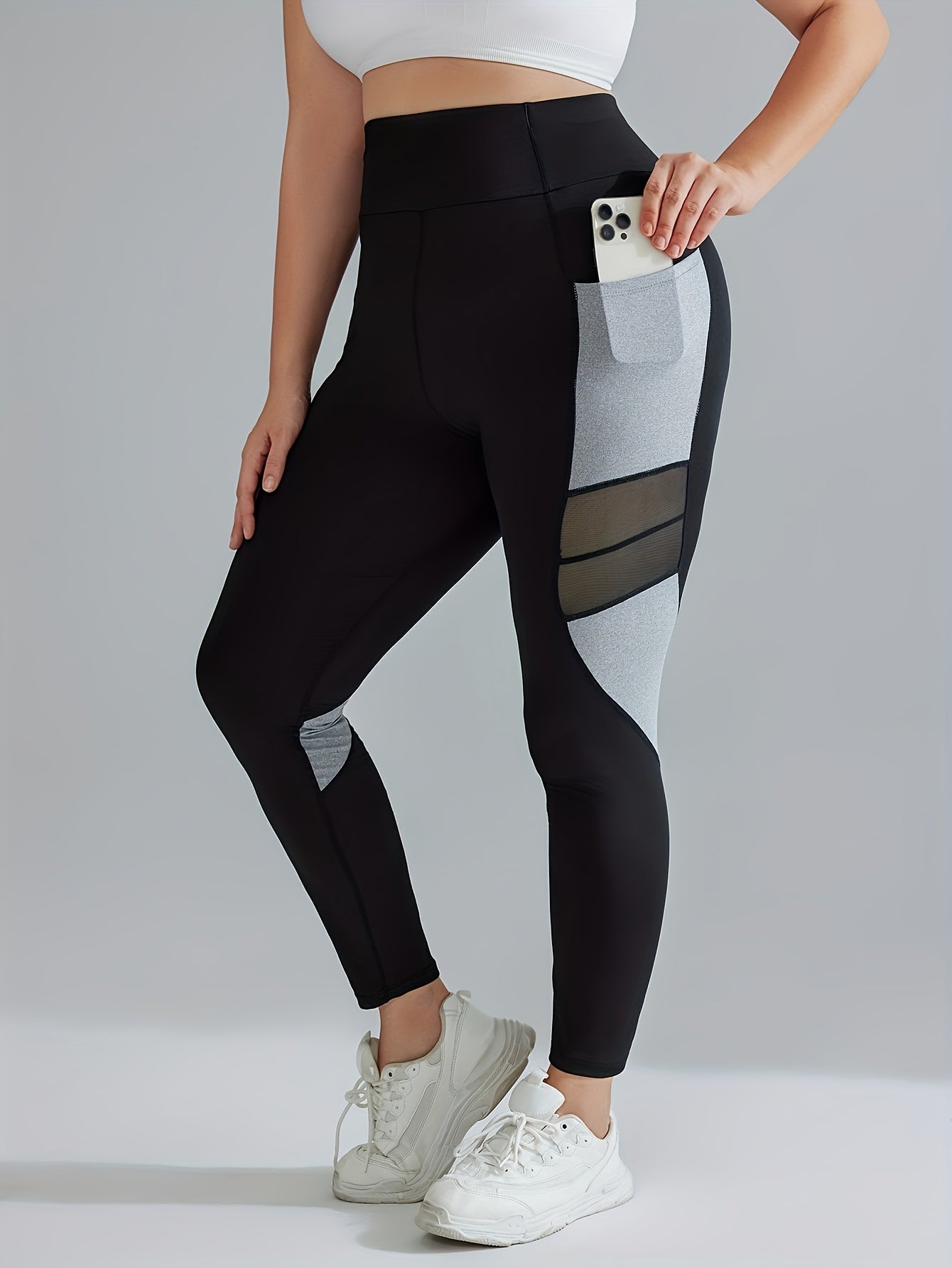 Women's Plus Size High-Waisted Yoga Leggings with Pockets Black Gray Mesh