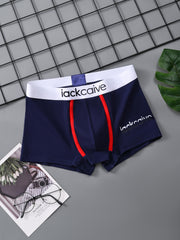 Erkaklar uchun turli uslublar va ranglarda yuqori sifatli paxta boxer shortlari.