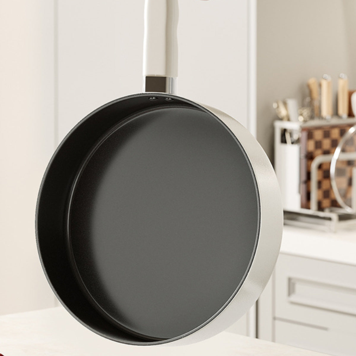 Set of Two Non-Stick Frying Pans with Lids, Multi-Functional Kitchen Cookware Set