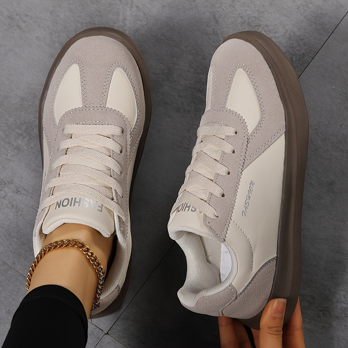 Women's Casual Low-Top Sneakers Lightweight Breathable All-Season