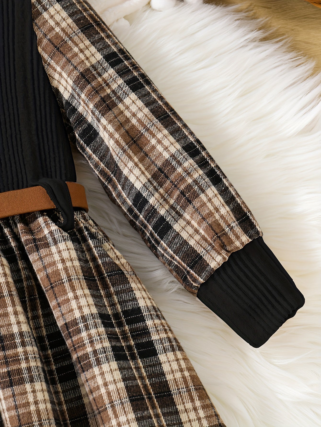 Girls' Long Sleeve Plaid Knit Dress with Belt for Spring and Fall