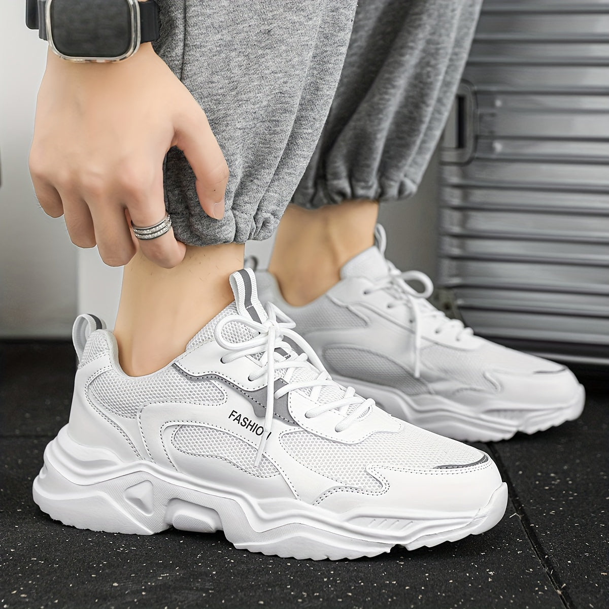 Men's Black and White Gradient Laser Pattern Sneakers Breathable Mesh Low-Top Casual Running Shoes