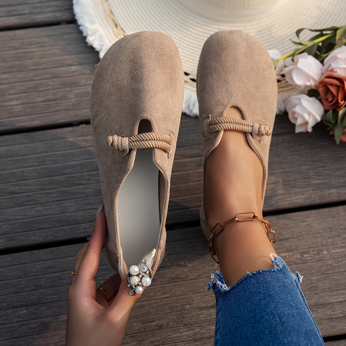 Women's Soft Sole Brown Flats, Slip-On Casual Shoes, Non-Slip Rubber