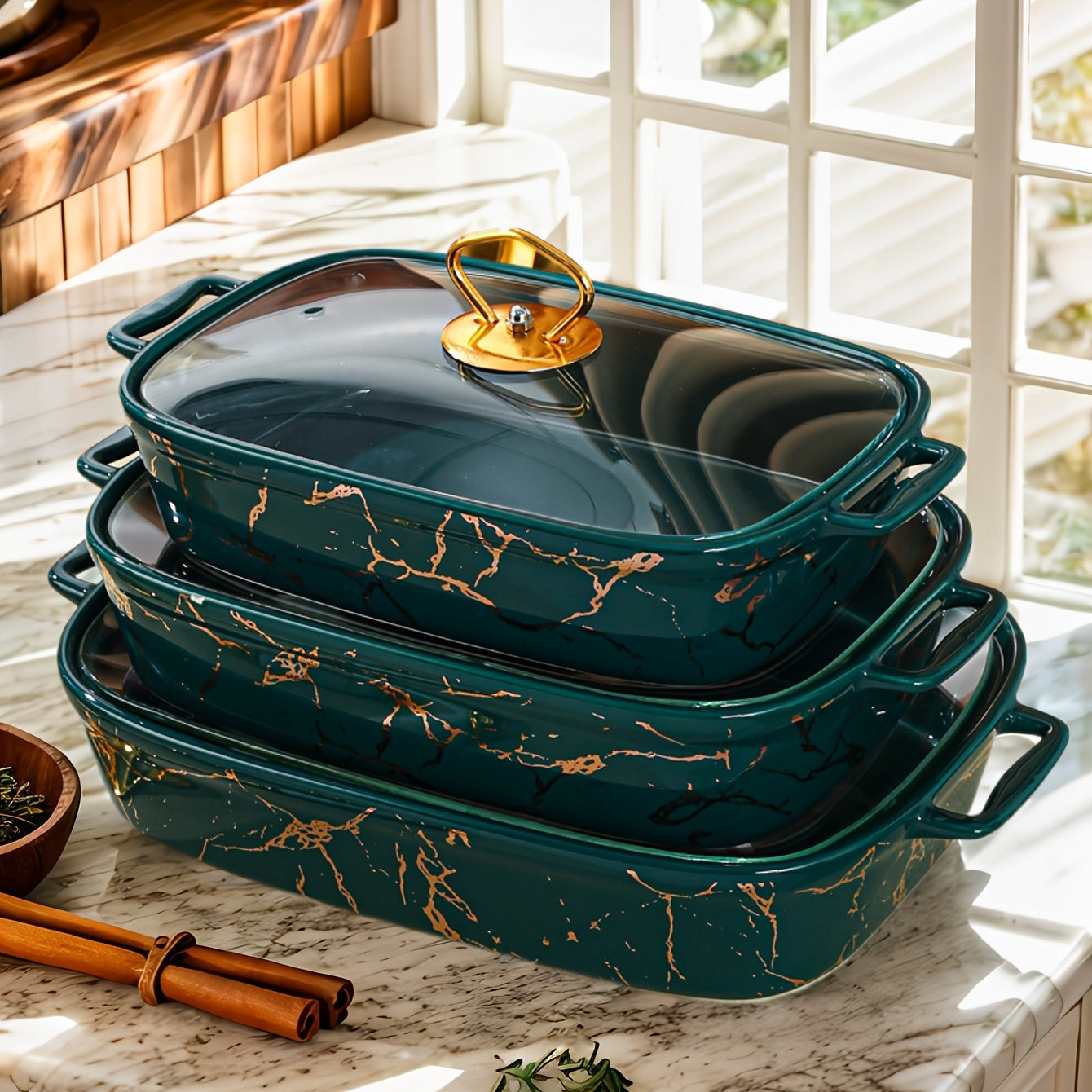 Ceramic Stockpot with Lid Marble Finish Gold Accents 1-Piece for Soups Stews