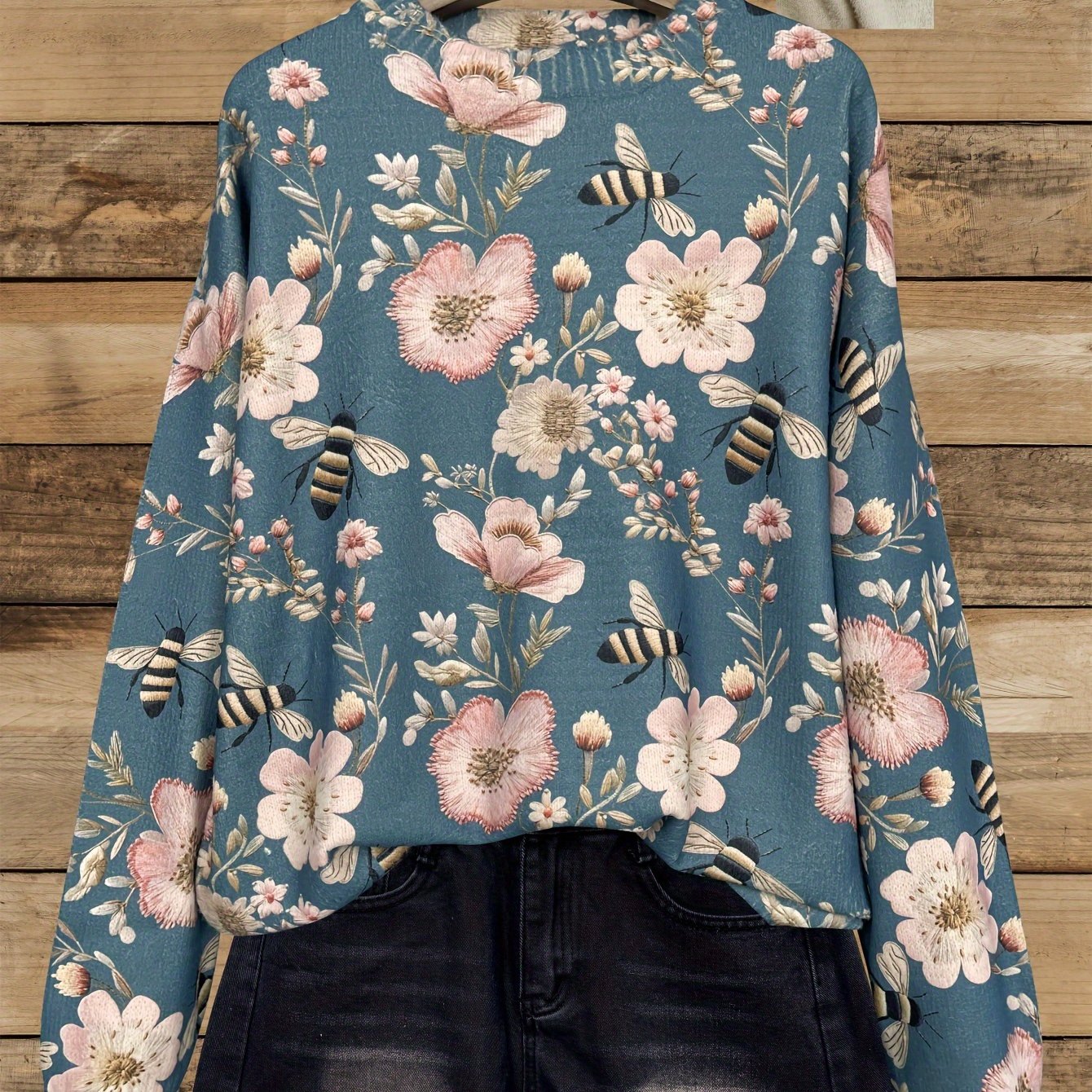 Plus Size Floral Bee Pattern Thick Crew Neck Sweater for Women