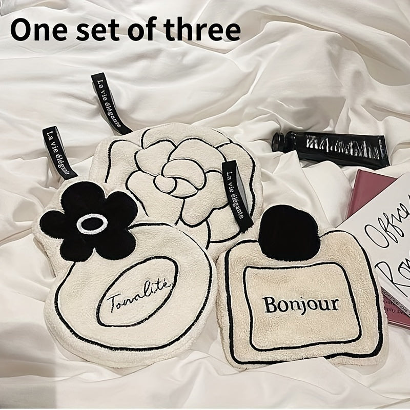 3 ta fransuz super yumshoq kameliya qo'l sochiq, hojatxona bezatish uchun so'ruvchan koral velur material va zamonaviy geometrik naqsh bilan.