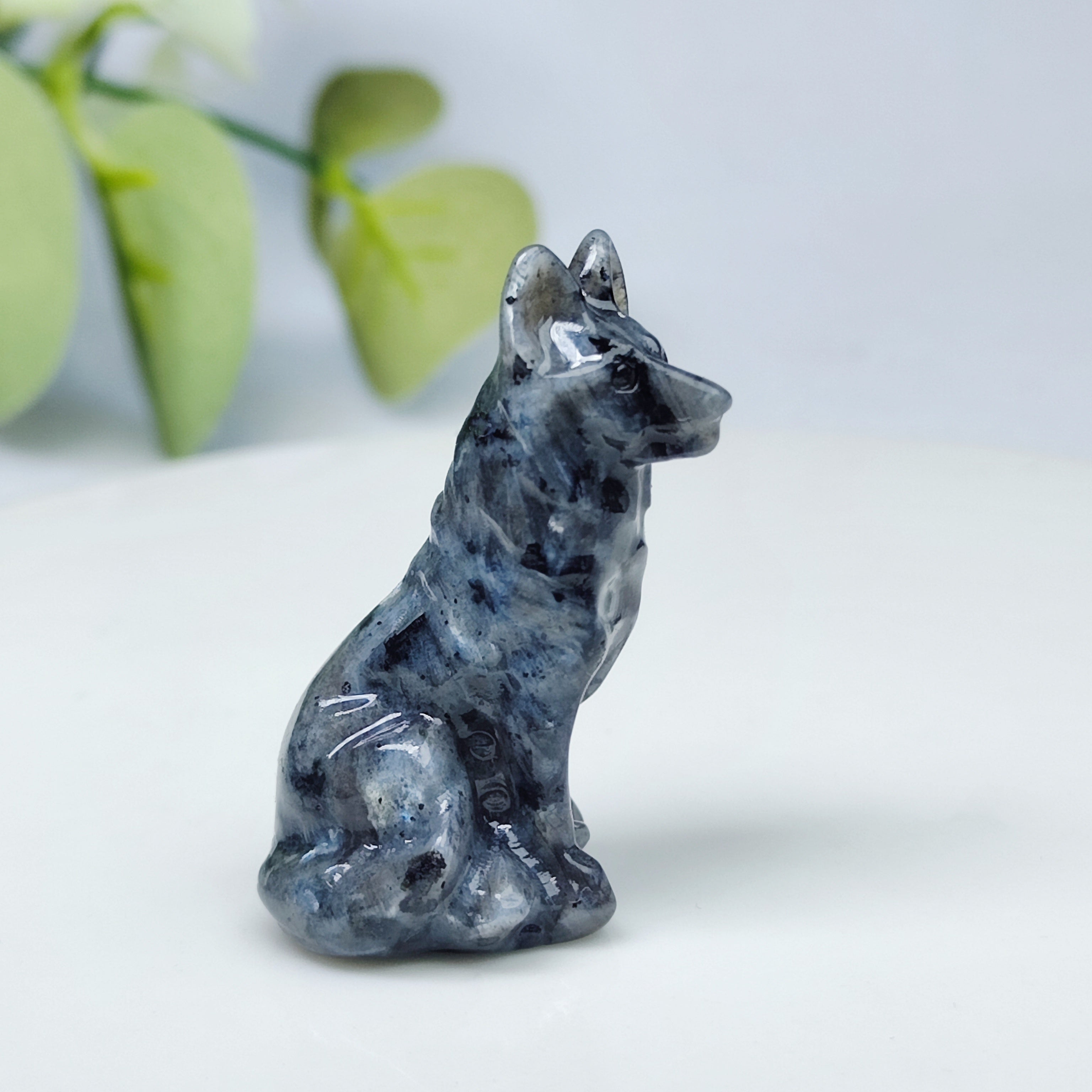 Kristall bilan oymali Bo'ri figuriya, uy bezaklari va sovg'alar uchun hayvon skulpturasi