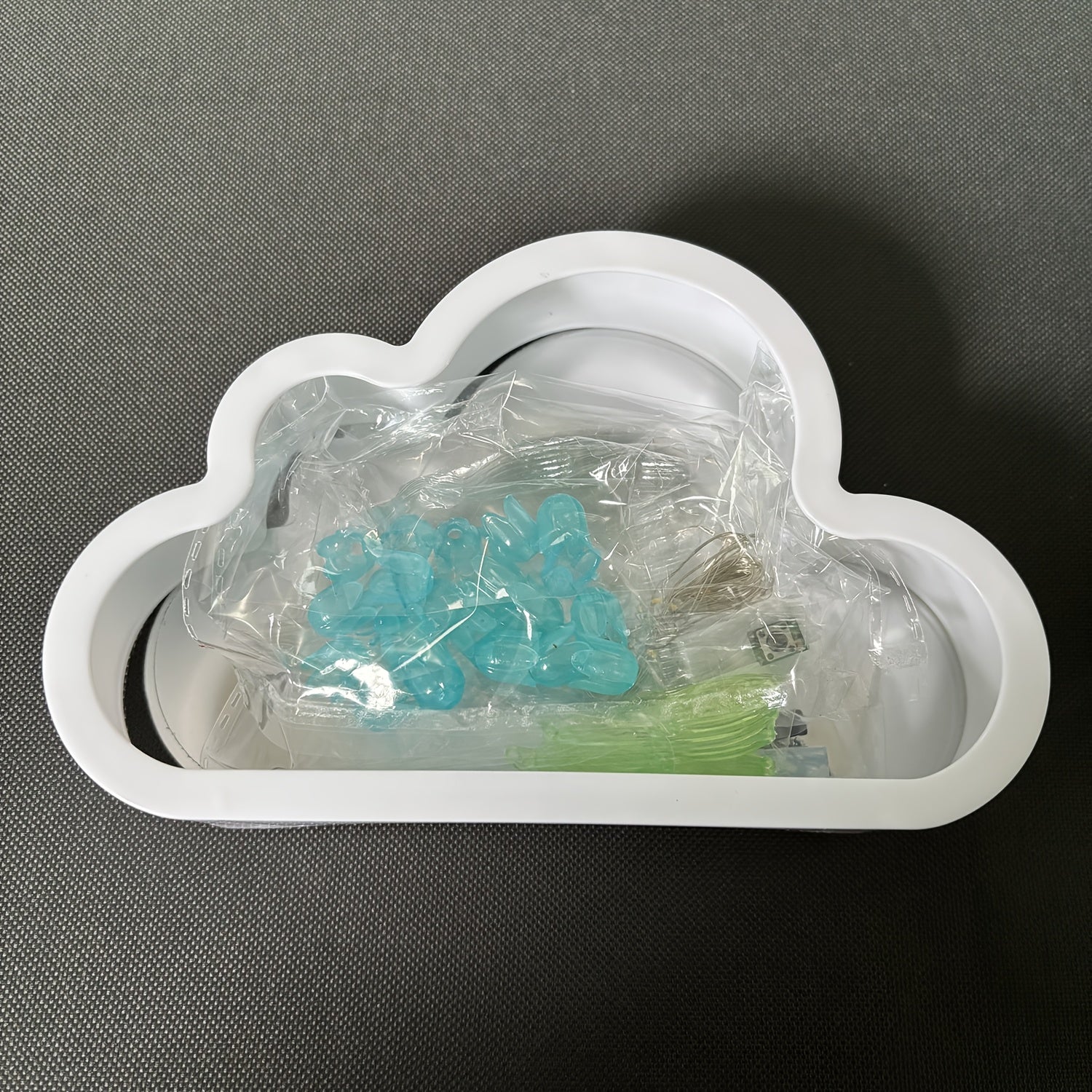 Cloud-Shaped Tulip Night Light with Mirror Back Battery-Powered Adjustable Brightness Modern Bedside Decor