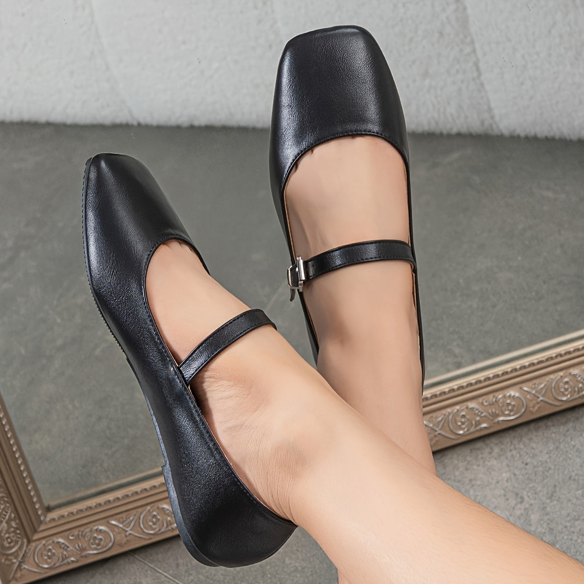 Ayollar uchun kvadrat barmoqli Mary Jane tufli, yopiladigan, burmalik bilan, oq, qora, qizil