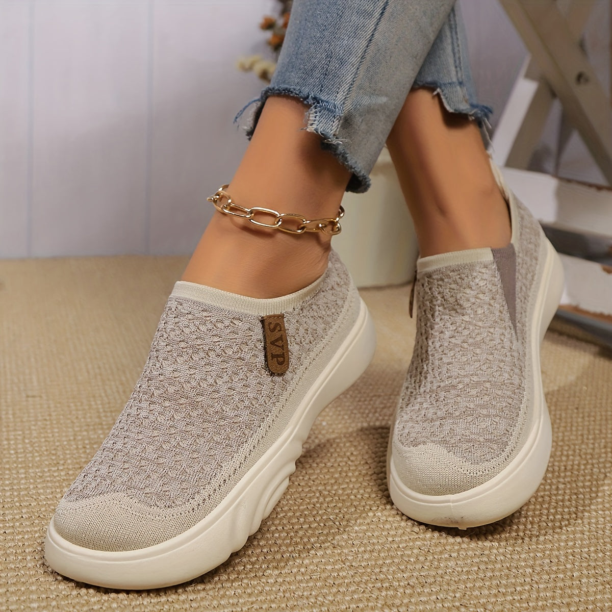 Women's Breathable Mesh Slip-On Sneakers Casual Lightweight Non-Slip Sole All-Season