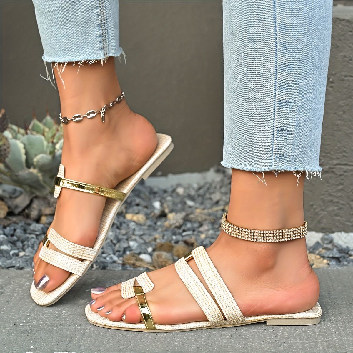 Women's Summer Flat Sandals with Golden Buckle Breathable Open Toe