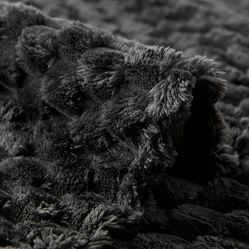 Современный флисовый чехол для дивана с вышитым дизайном, защита для мебели, дружелюбная к питомцам, плюшевая накидка для различных диванов. Однослойный дизайн с противоскользящей подкладкой для домашнего и офисного декора.