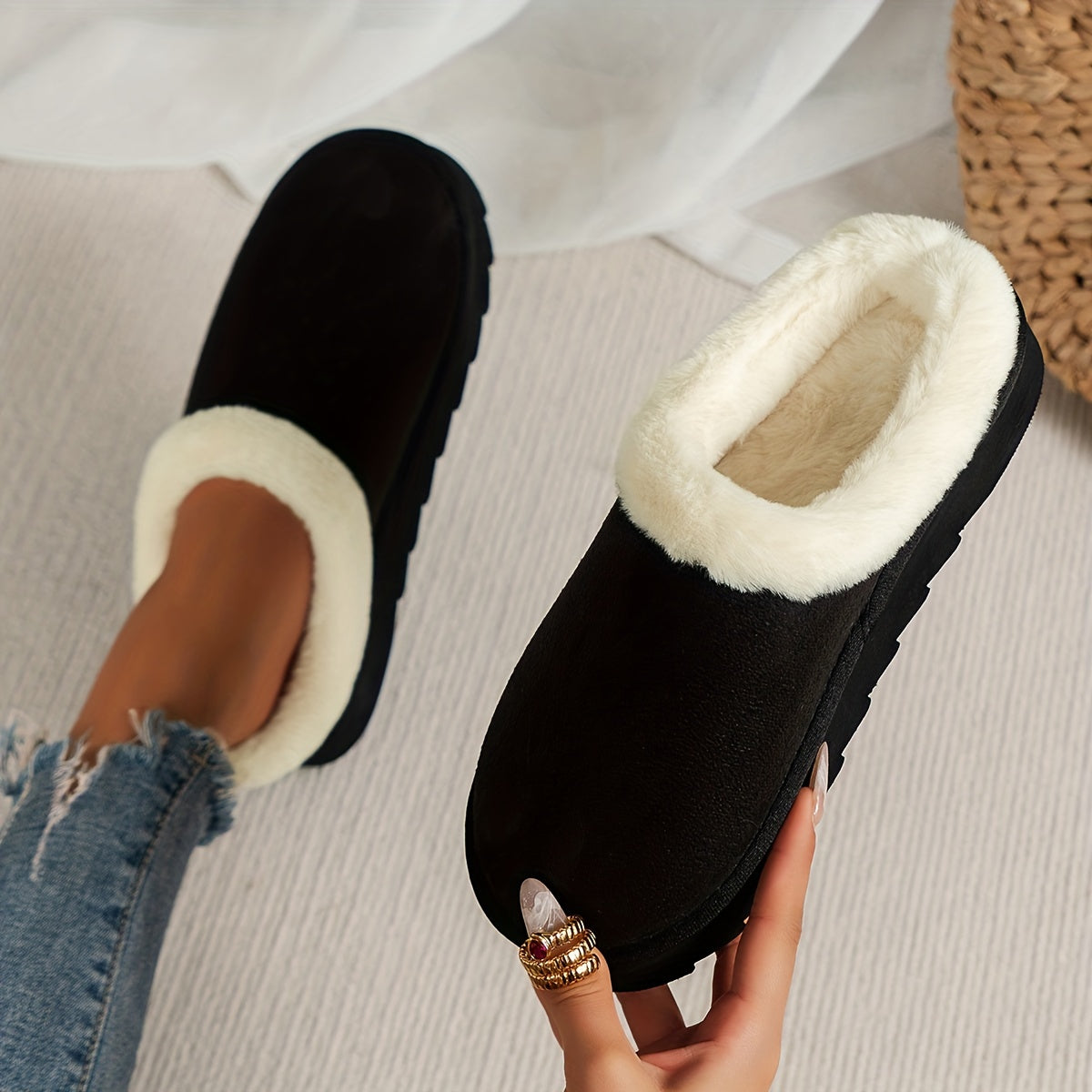 Women's Faux Fur Slip-On Slippers Indoor Outdoor Thick Sole