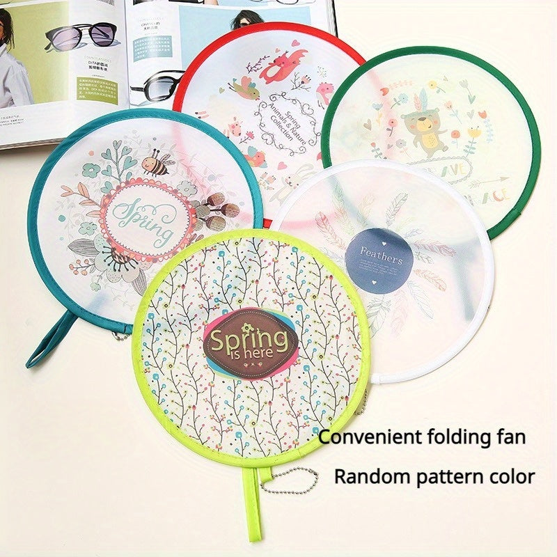 Rang-barang bahor mavzusiga ega portativ burilish ventilyatori, gullar, hayvonlar va ilhomlantiruvchi naqshlar bilan. Har kuni foydalanish va tashqarida faoliyat uchun yengil va mustahkam. Batarreya talab qilinmaydi.