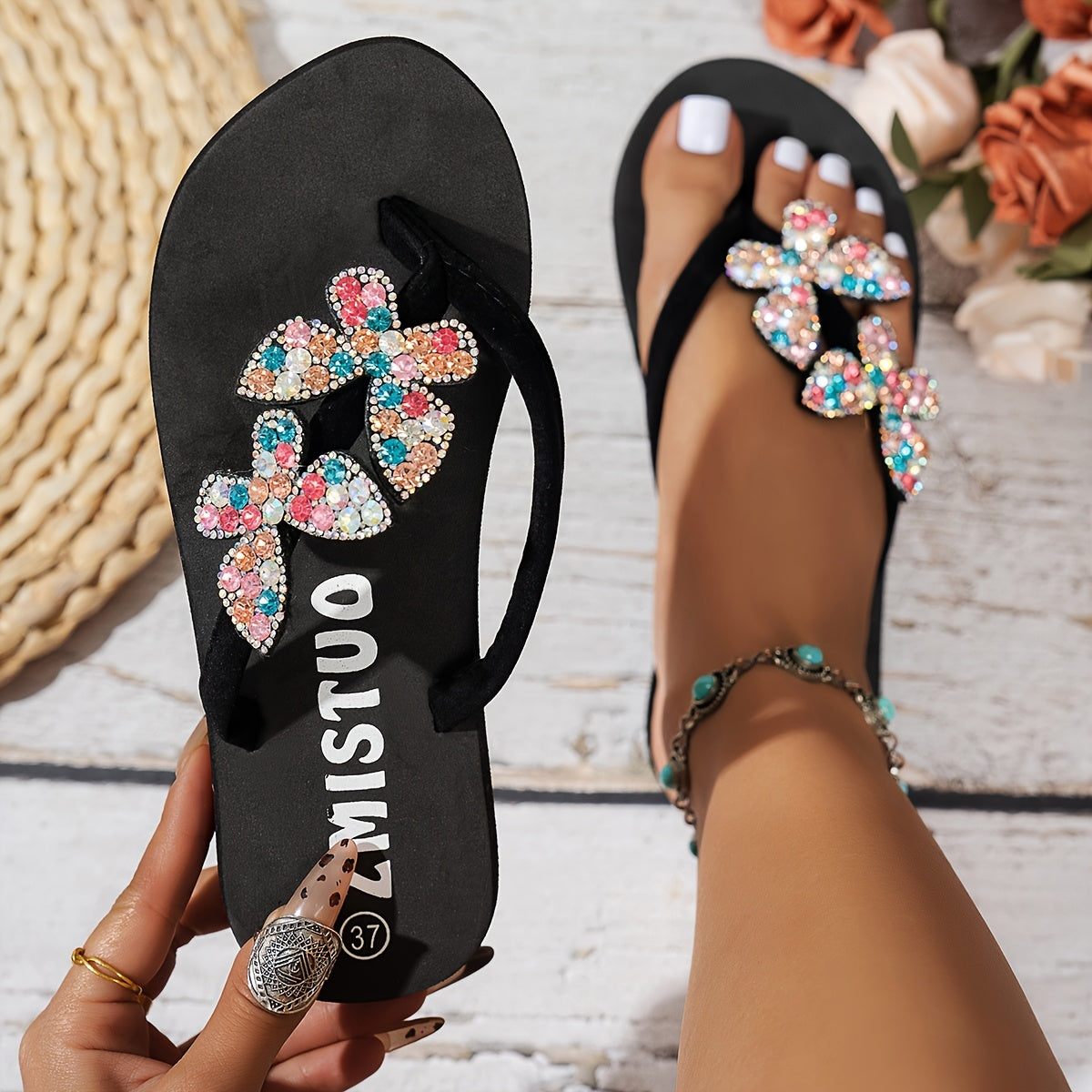 Ayollar uchun Boho gul bezakli rhinestone pastki slaydlar yozgi plyaj sandallari