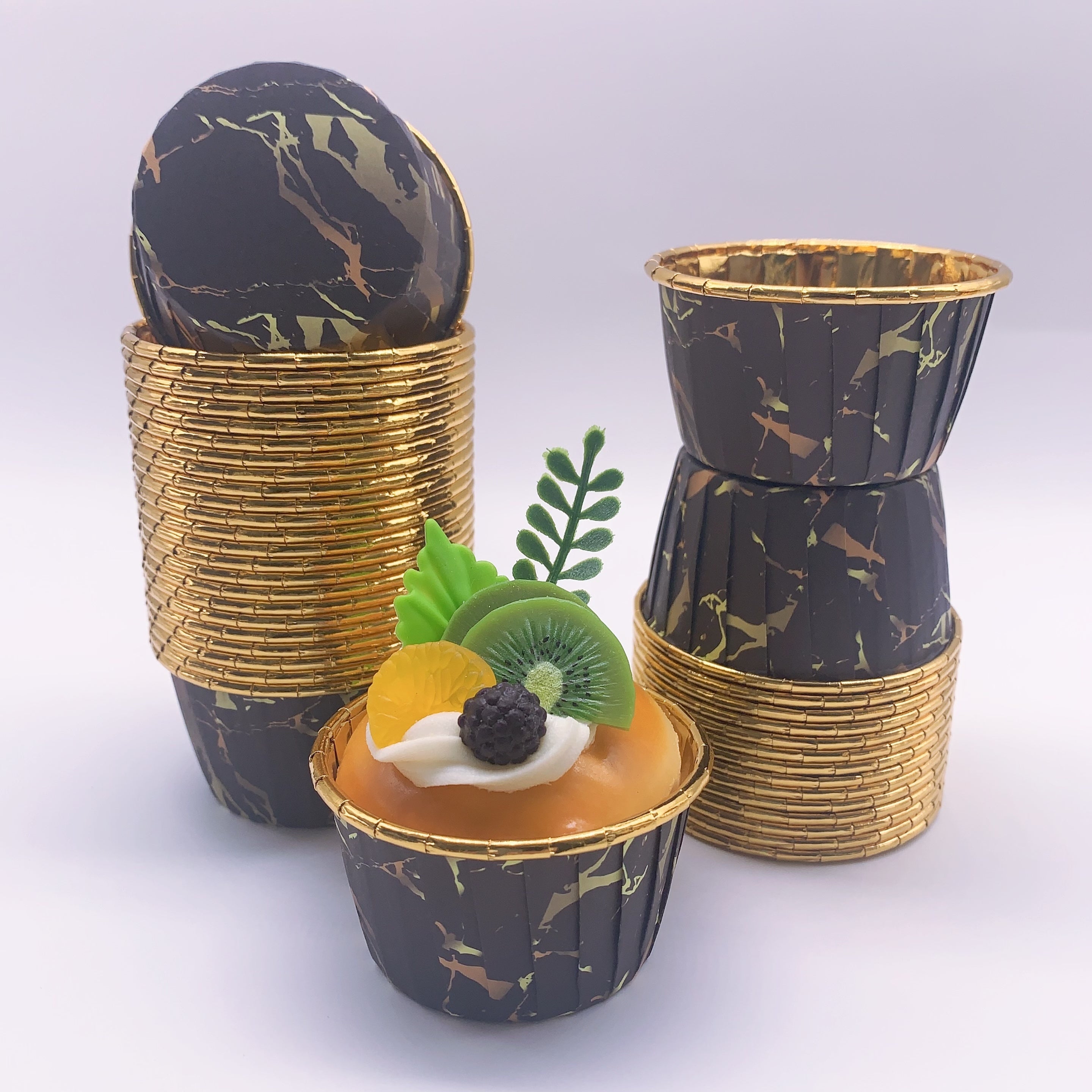 50 ta yaltiroq, bir foydalanish uchun mo'ljallangan kekchilik qobig'i, issiqlikka chidamli muffin pishirish asboblari