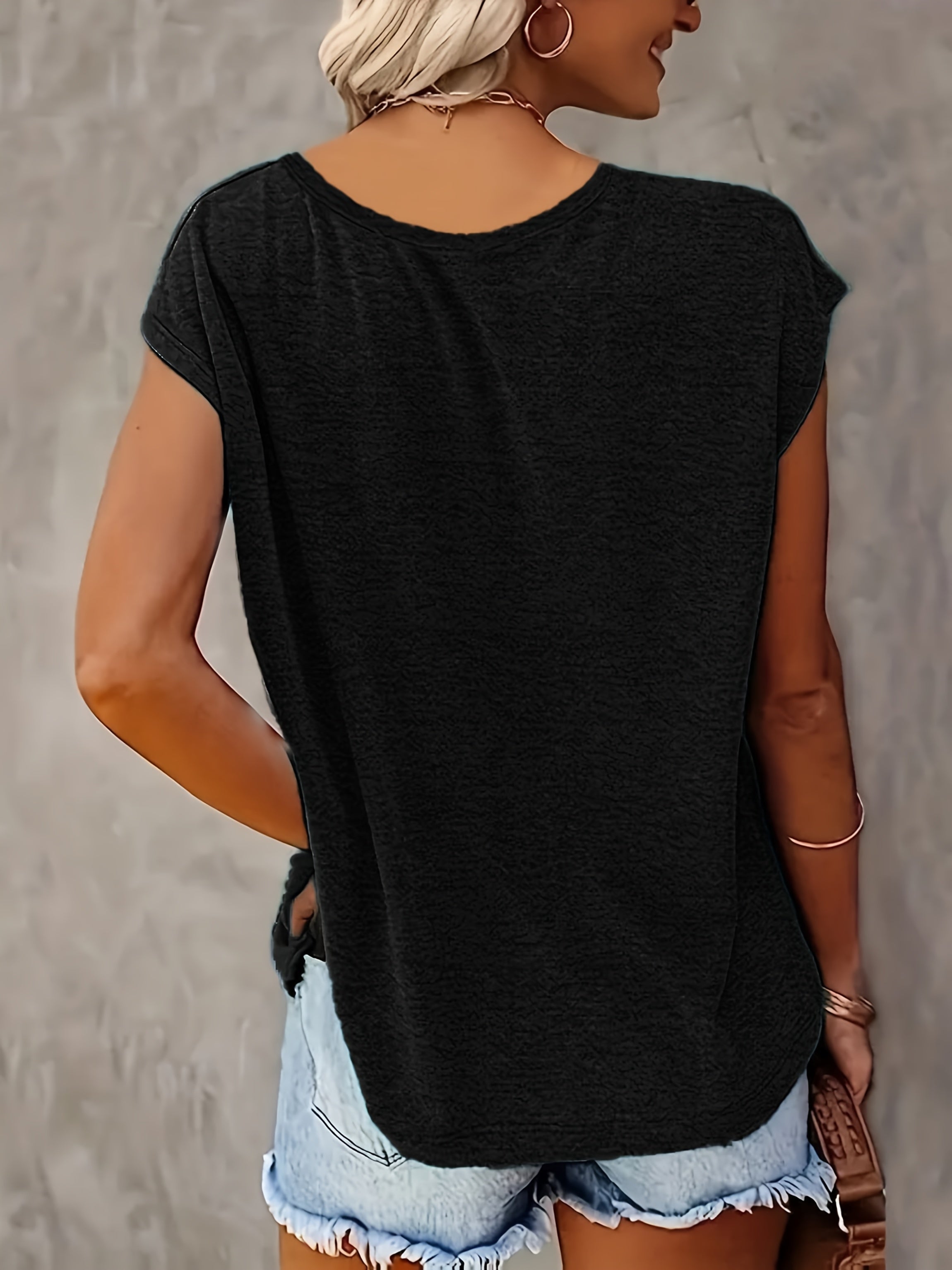 ayollar uchun V-shaklli t-shirtlar 2 ta paket qisqa qolpli yozgi kofta qora oq