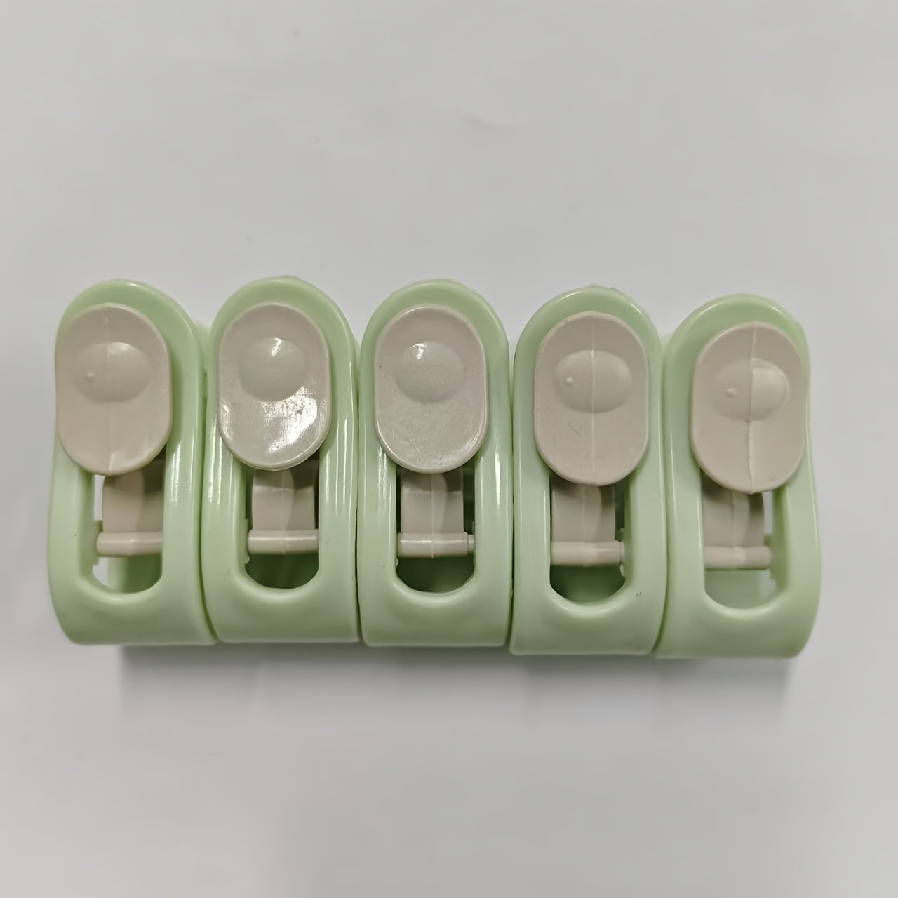 Set of 5 Non-Slip Duvet Clips Polypropylene Blanket Holders for Clothes Curtains Socks