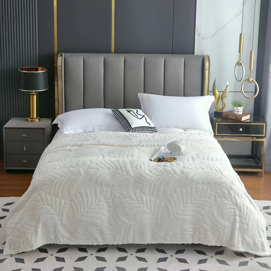 Fleece Throw Blanket White Plush Sofa Bed Cover All-Season Machine Washable