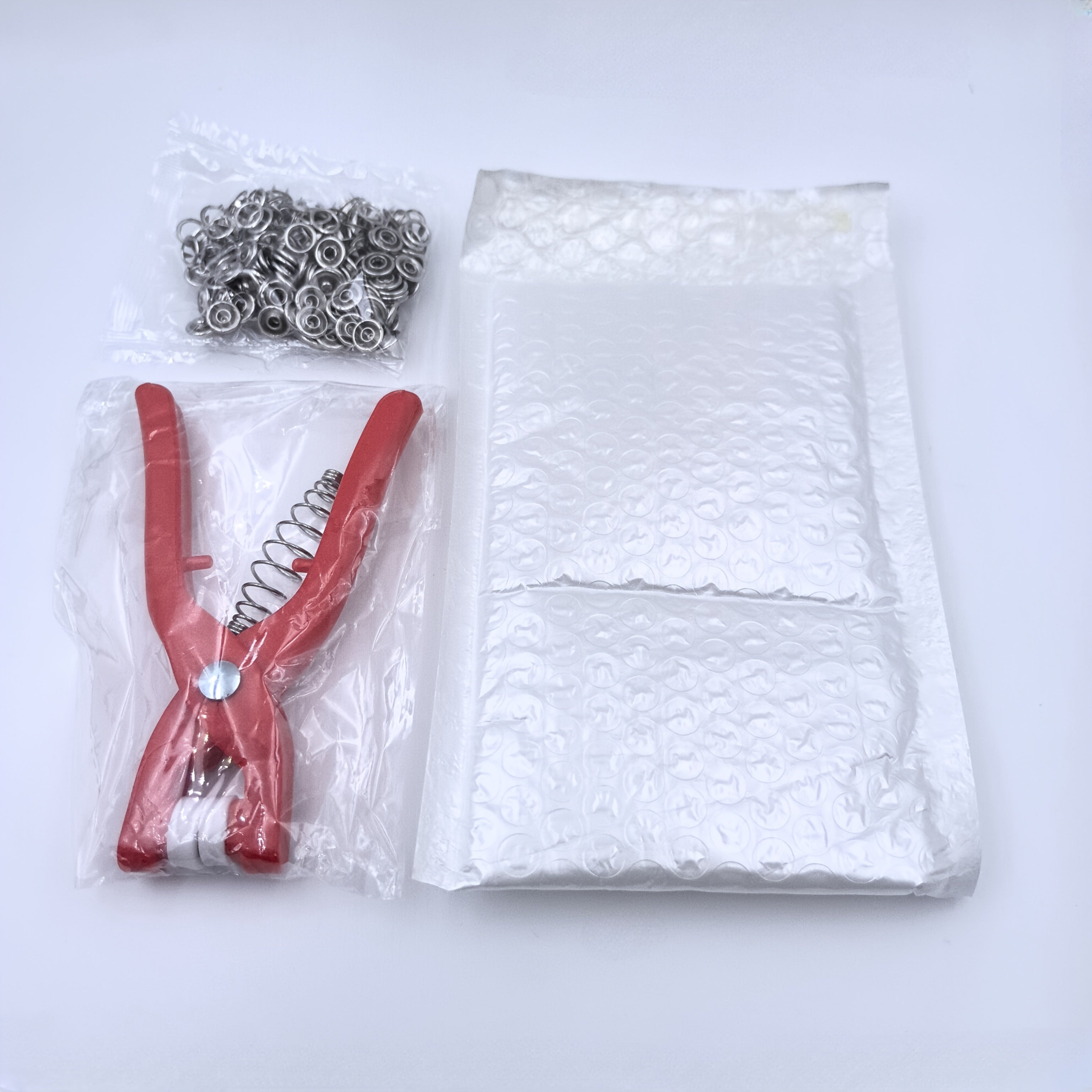 200 Button Accessories Set with Plastic Hand Pliers for Clothing and Quilt Making
