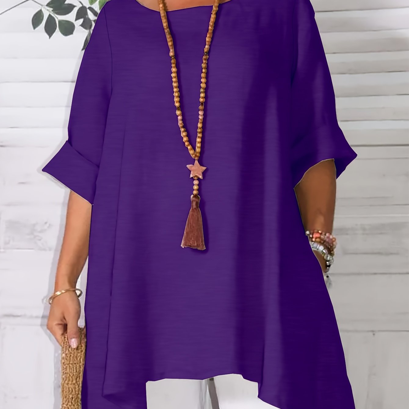 Women's Plus Size Pleated Texture Top with Pockets and Asymmetrical Hem in Polyester for Vacation