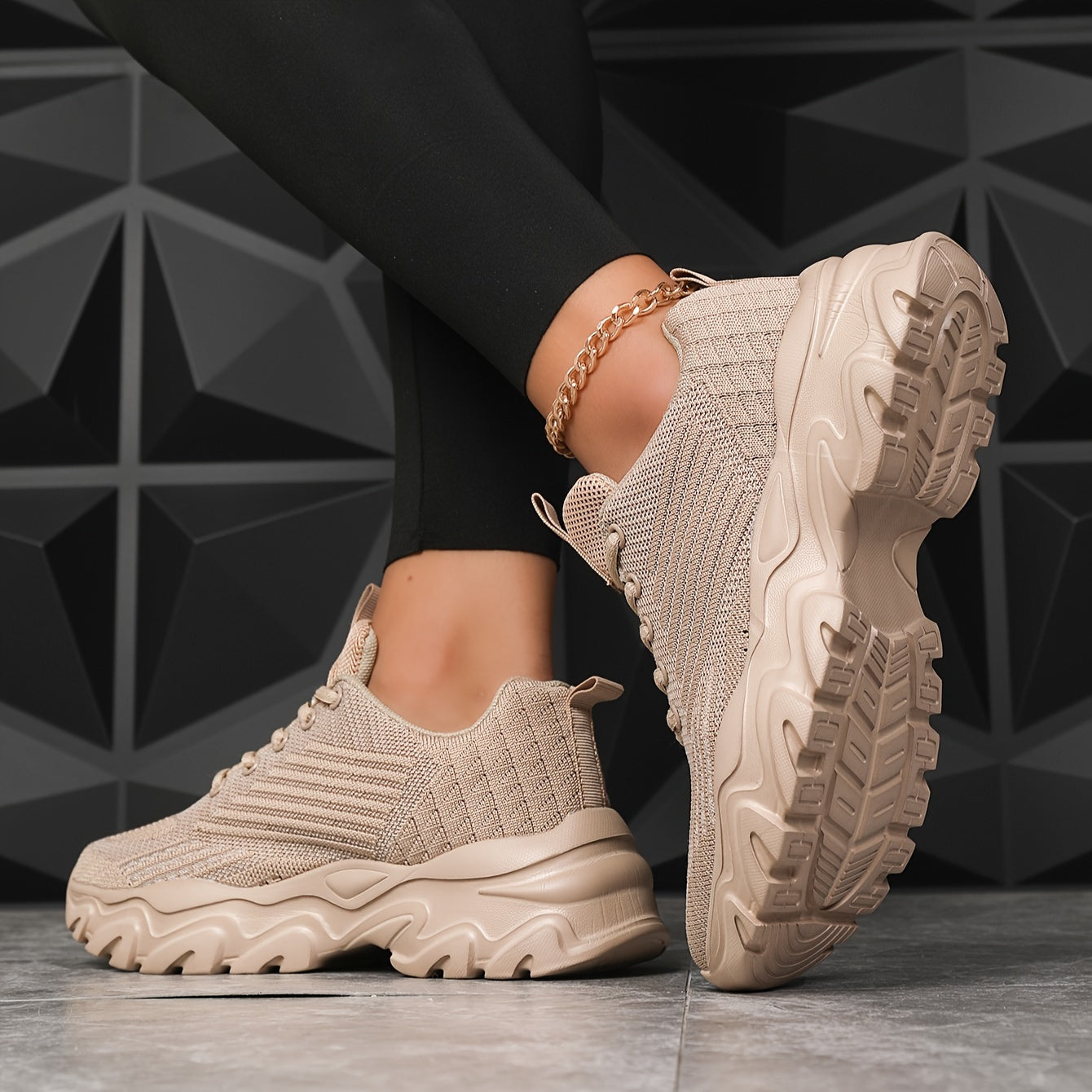 Women's Breathable Knit Platform Sneakers Casual Lace-Up Outdoor Shoes