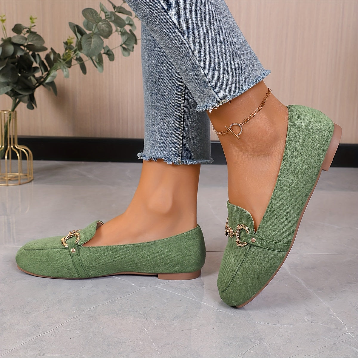 Women's Fleece Flat Moccasin Loafers Slip-On Casual Shoes for All Seasons