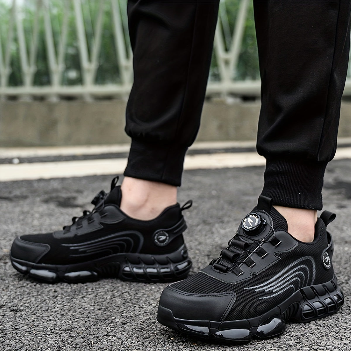 Durable Safety Shoes with Steel Toe Cap Breathable Mesh Non-Slip Rubber Sole for Work and Outdoor