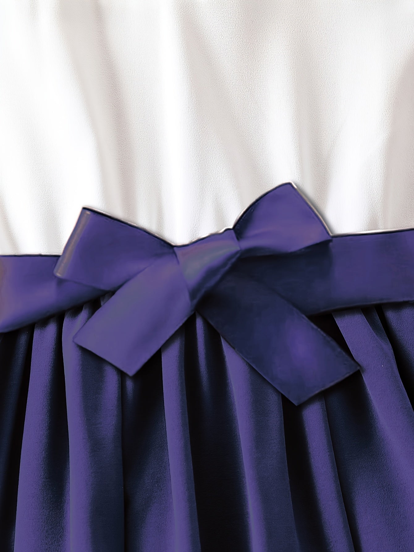 Girls' Knee-Length Pleated Dress with Embroidered Details, Crew Neck, Lantern Sleeves, Belt, Casual Spring Summer