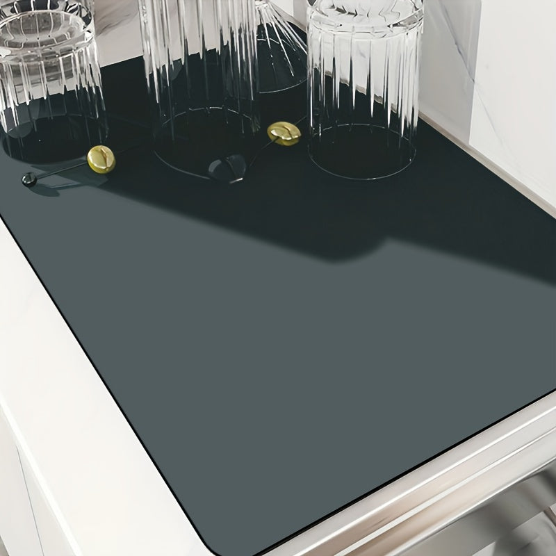 Bir dona Super Absorbent Anti-slip Idish Quruq Mat Kofe rangida. Ushbu katta oshxona matosi idishlarni tezda suzish va quritish uchun mukammaldir. Shuningdek, tez quriydigan drenaj pad sifatida hammomda foydalanish uchun mos. Muhim oshxona ta'minotlari.