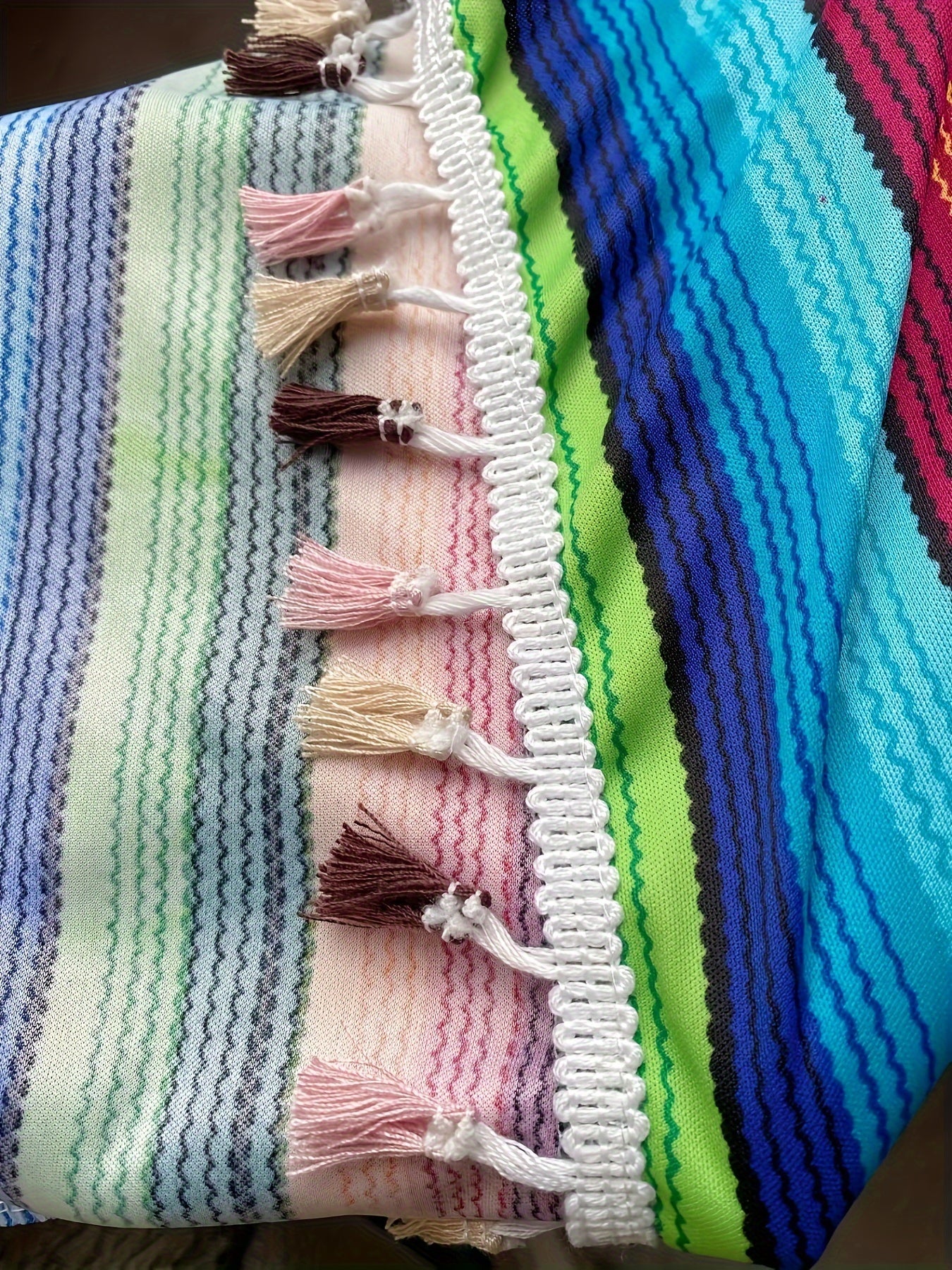 Erkaklar uchun katta o'lchamdagi rang-barang chiziqli bosma qopqoq cosplay uchun