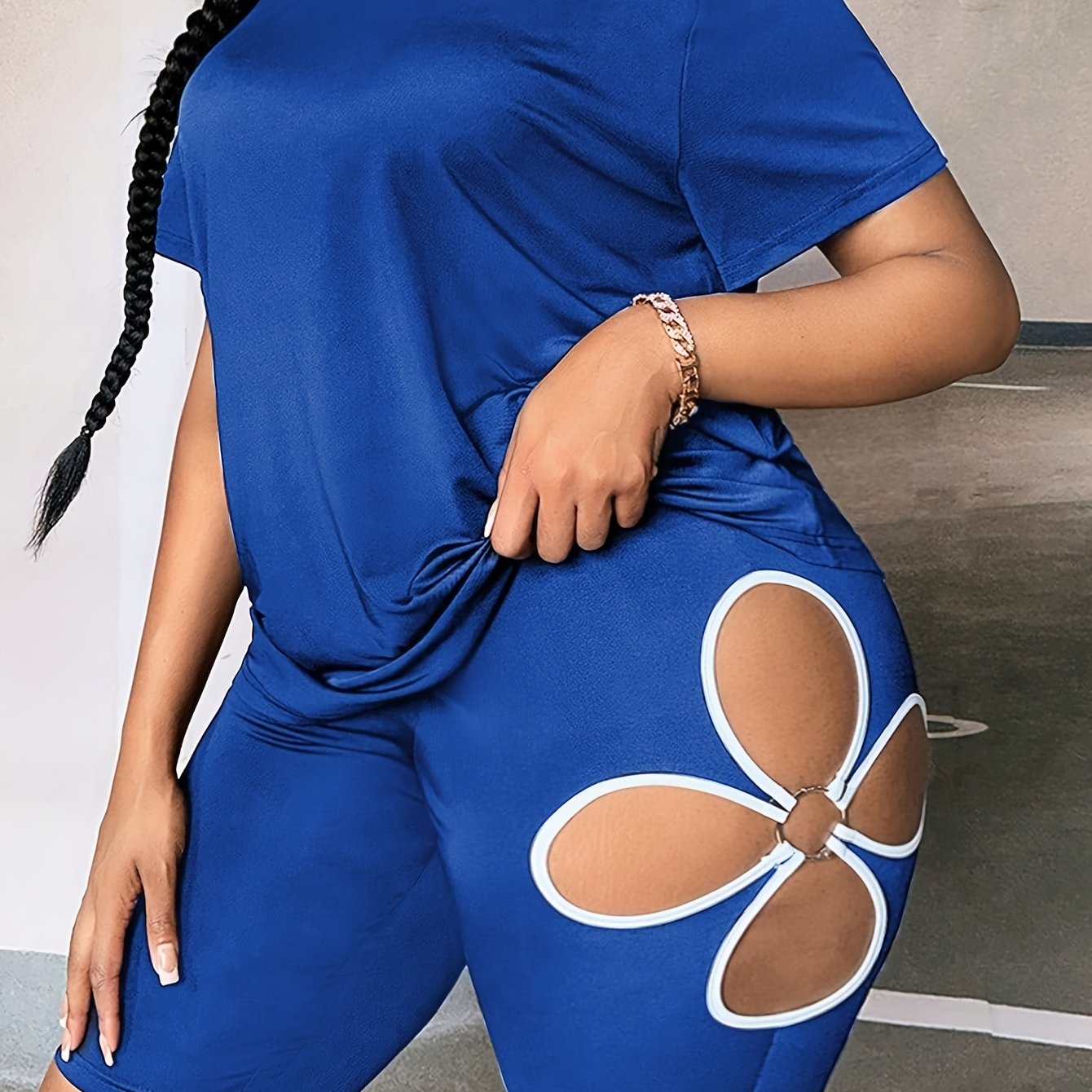 Plus Size Floral Hollow Out Sports Suit Set T-Shirt and Shorts Polyester Elastane