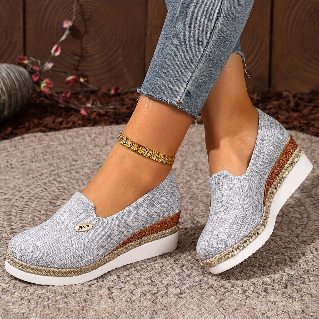 Plus Size Women's Slip-On Loafers With Cushioned Sole and Breathable Fabric