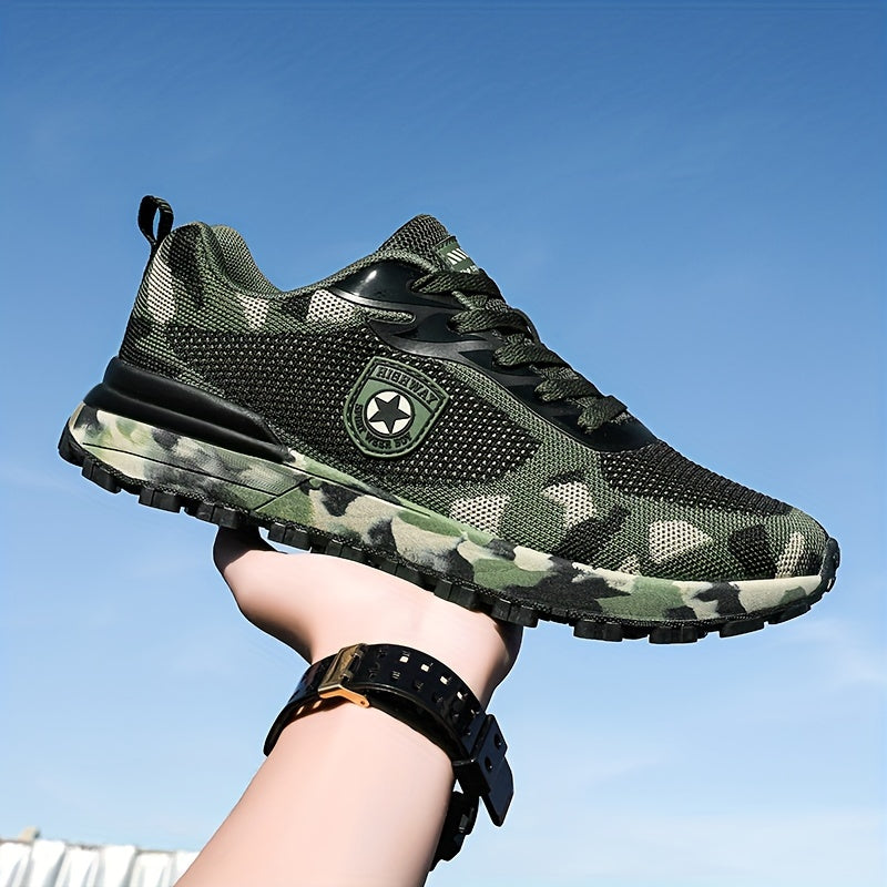 Men's Camouflage Low Top Sneakers for Outdoor Activities Lightweight Non-Slip Fabric