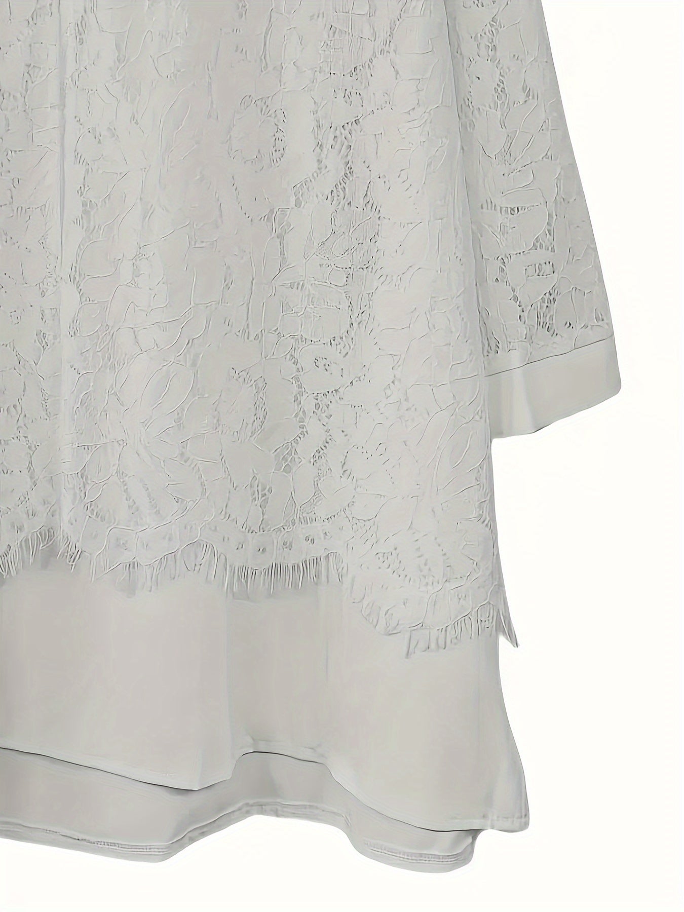 Katta o'lchamdagi ayollar uchun dantel qirralar bilan bezatilgan bluzka, yumaloq bo'yinli polyester ko'ylak, cho'ziluvchan mato va polyester astar, bir rangli