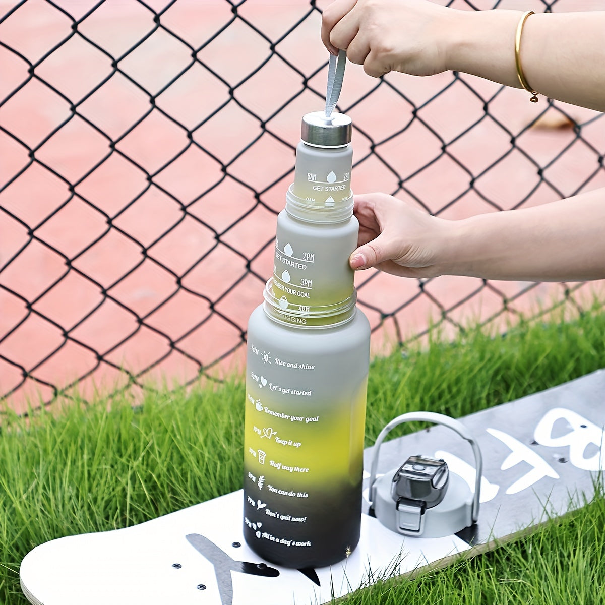 Botella de agua de color degradado ligera con pajita, gran capacidad, libre de BPA para senderismo y camping