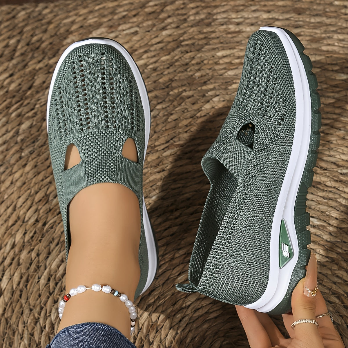 Women's Slip-On Casual Sneakers Breathable Mesh Soft Cushioned Insole