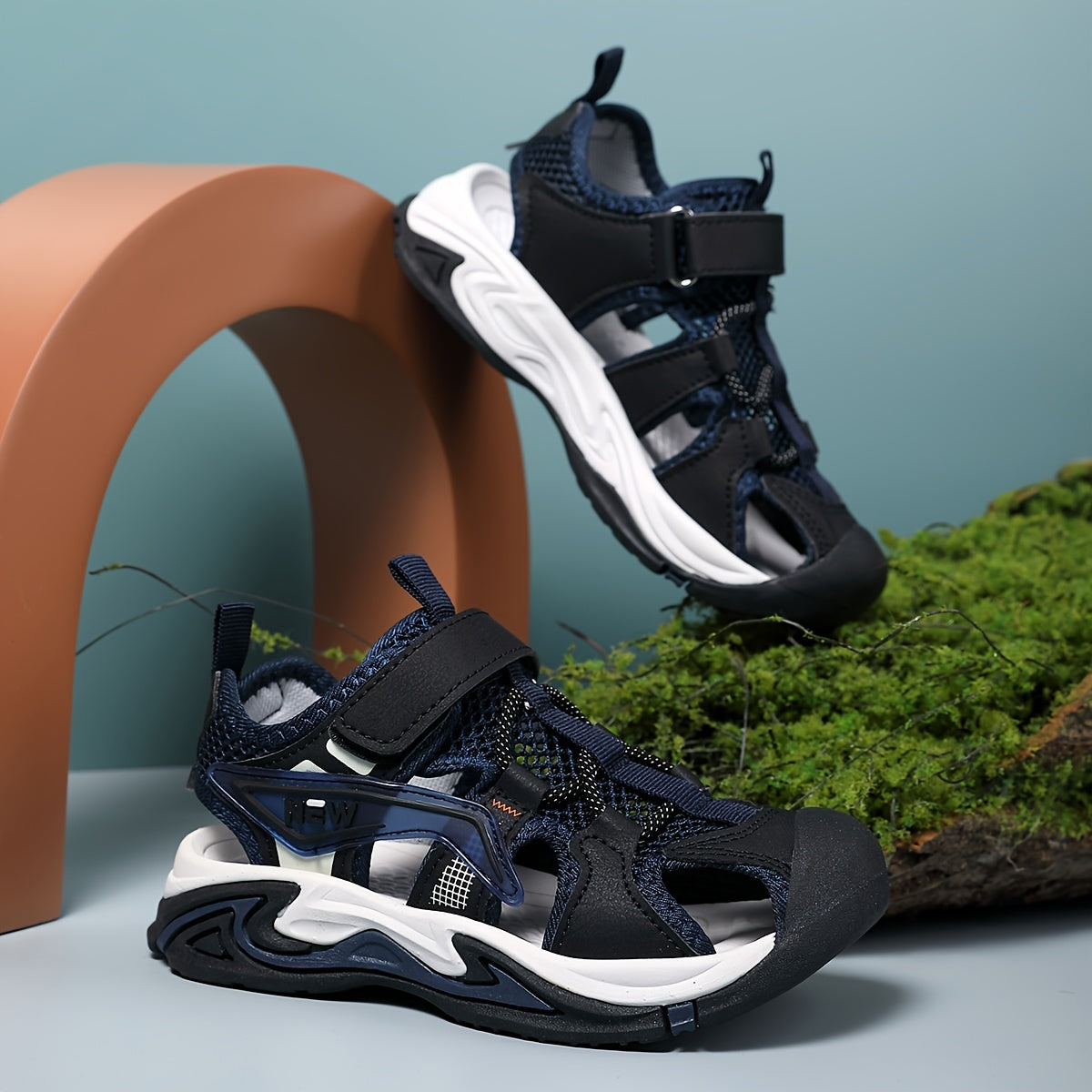 O'g'il bolalar uchun chiziqli nafas oladigan sport sandallari, pastki yuqori, kundalik, ochiq havoda yoz