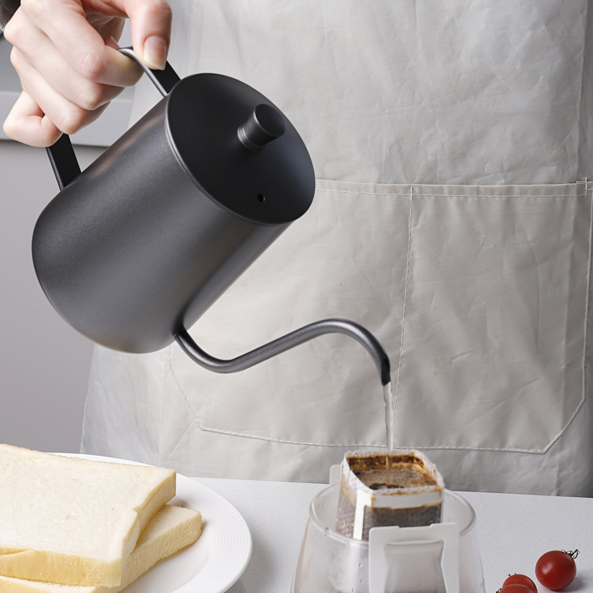 Black Hand-Brew Coffee Pot Stainless Steel with Lid and Slim Spout