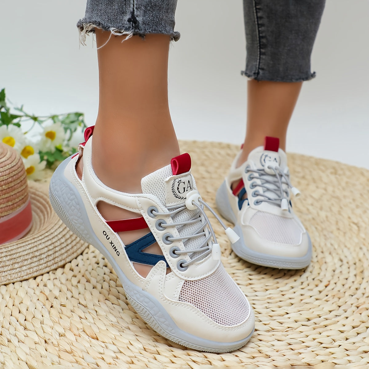 Women's Casual Sneakers Low-Top Lace-Up Breathable Fabric Comfortable Shoes