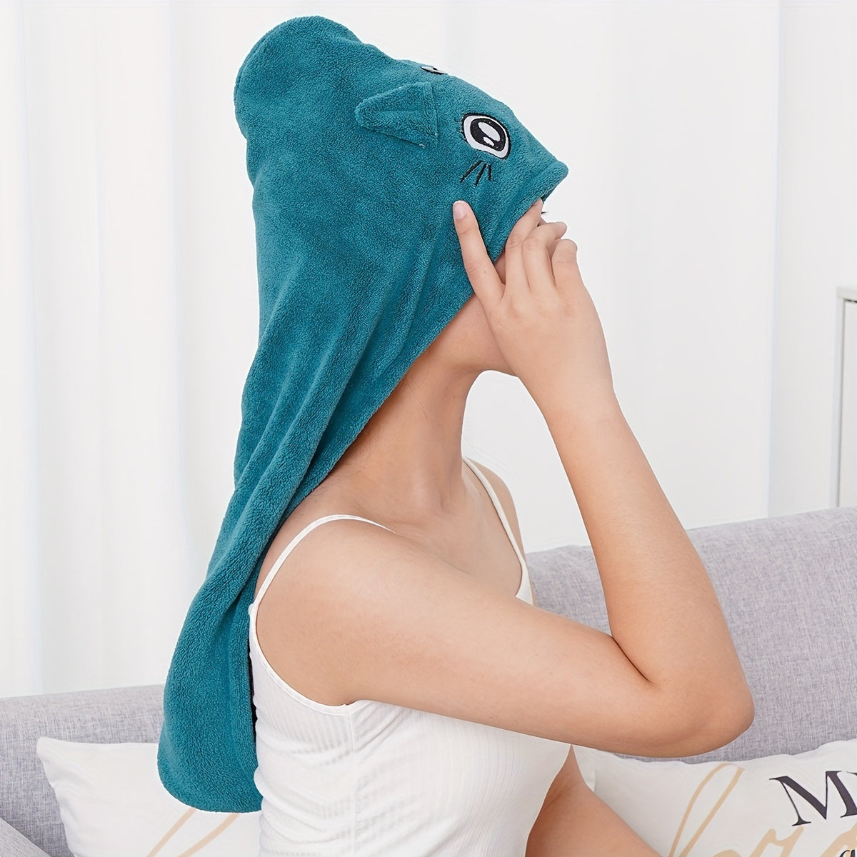 Быстросохнущее полотенце для волос с милым дизайном кота для женщин, изготовлено из ультрамягкого кораллового флиса.