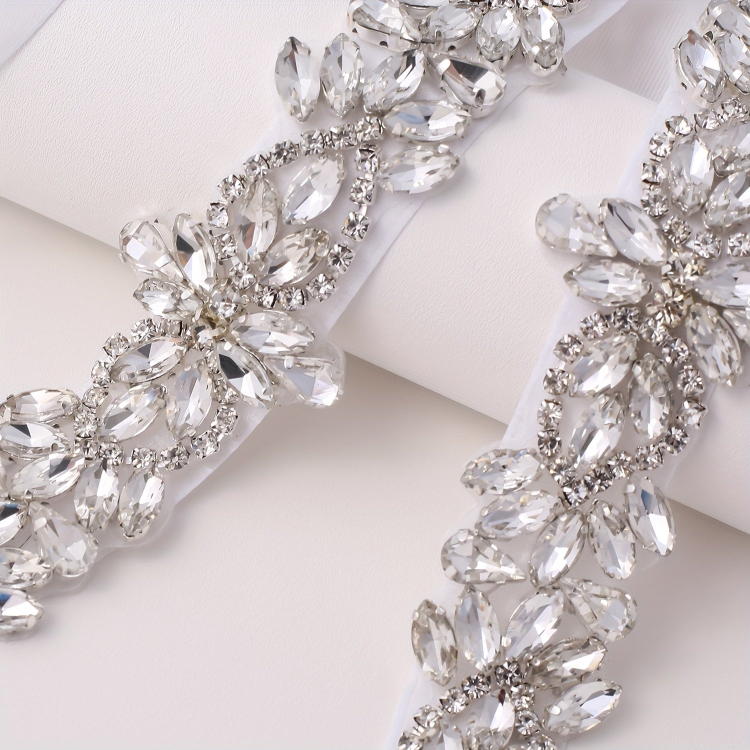 Handcrafted Rhinestone Bridal Sash Wedding Accessories Elegant Women's Fashion