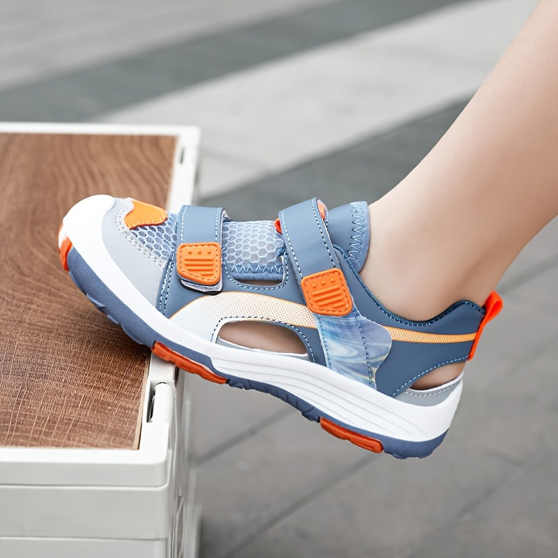 Faol yoshlar uchun mustahkam, nafas oladigan plyaj sandallari, ochiq havoda faoliyatlar va tasodifiy kiyimlar uchun mukammal.