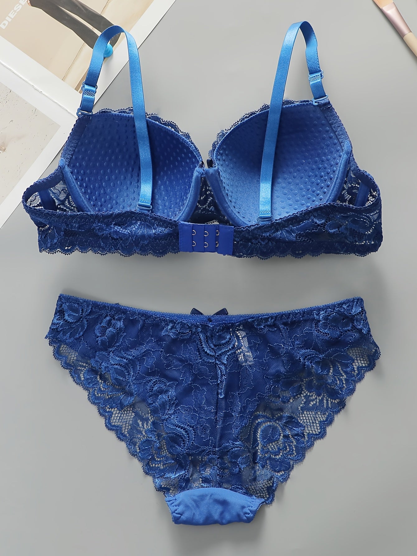 Lace Push-Up Bra and Thong Set Underwire Support Non-See-Through Nylon