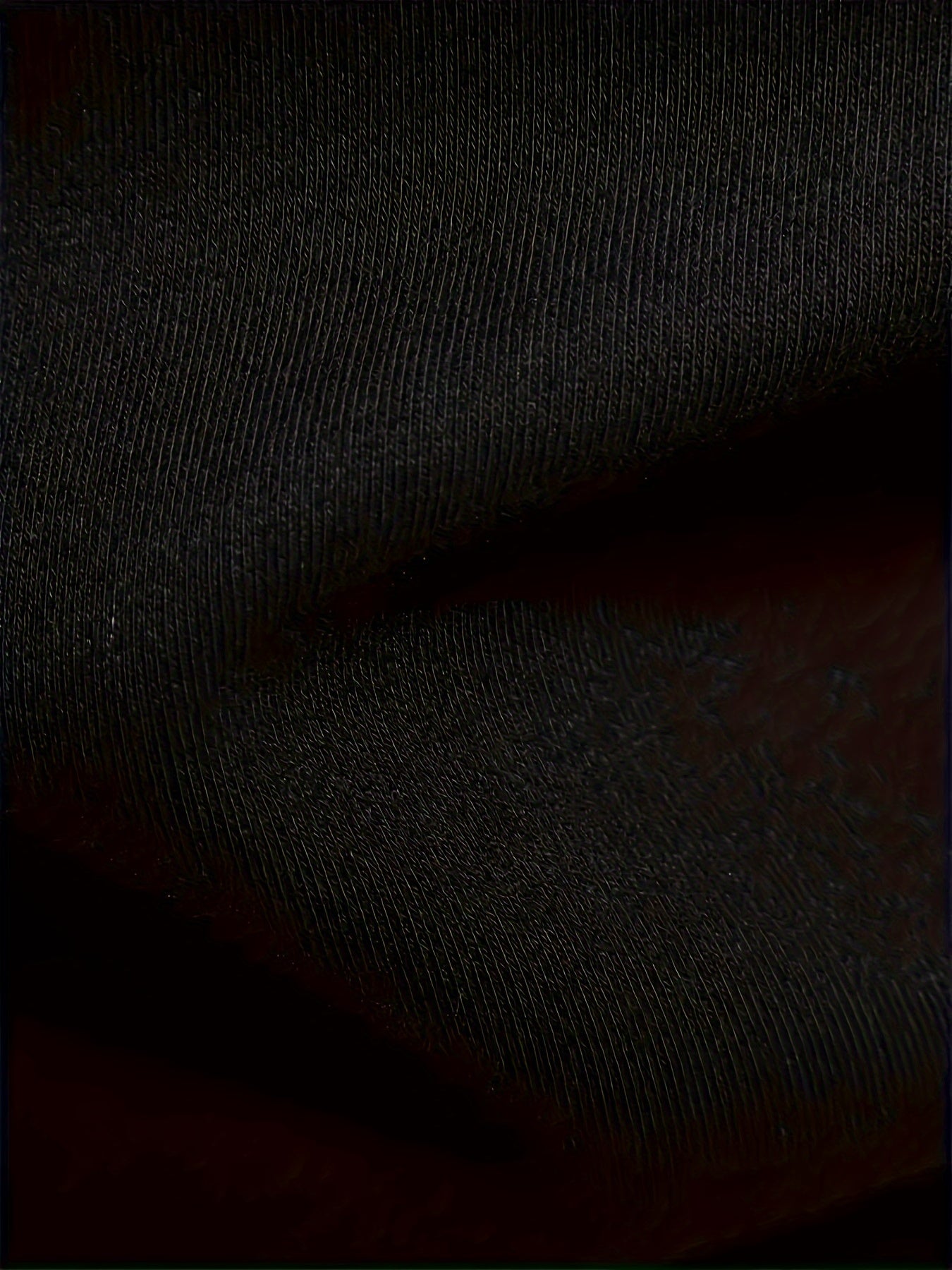 Erkaklar uchun plussiz tasodifiy sviter 100% polyester to'qima matodan tayyorlangan. Katta va sport uslubini, bir rangli, tugma tafsiloti, yengil yeng, ozgina cho'ziluvchanlik va odatdagi moslikni o'z ichiga oladi.