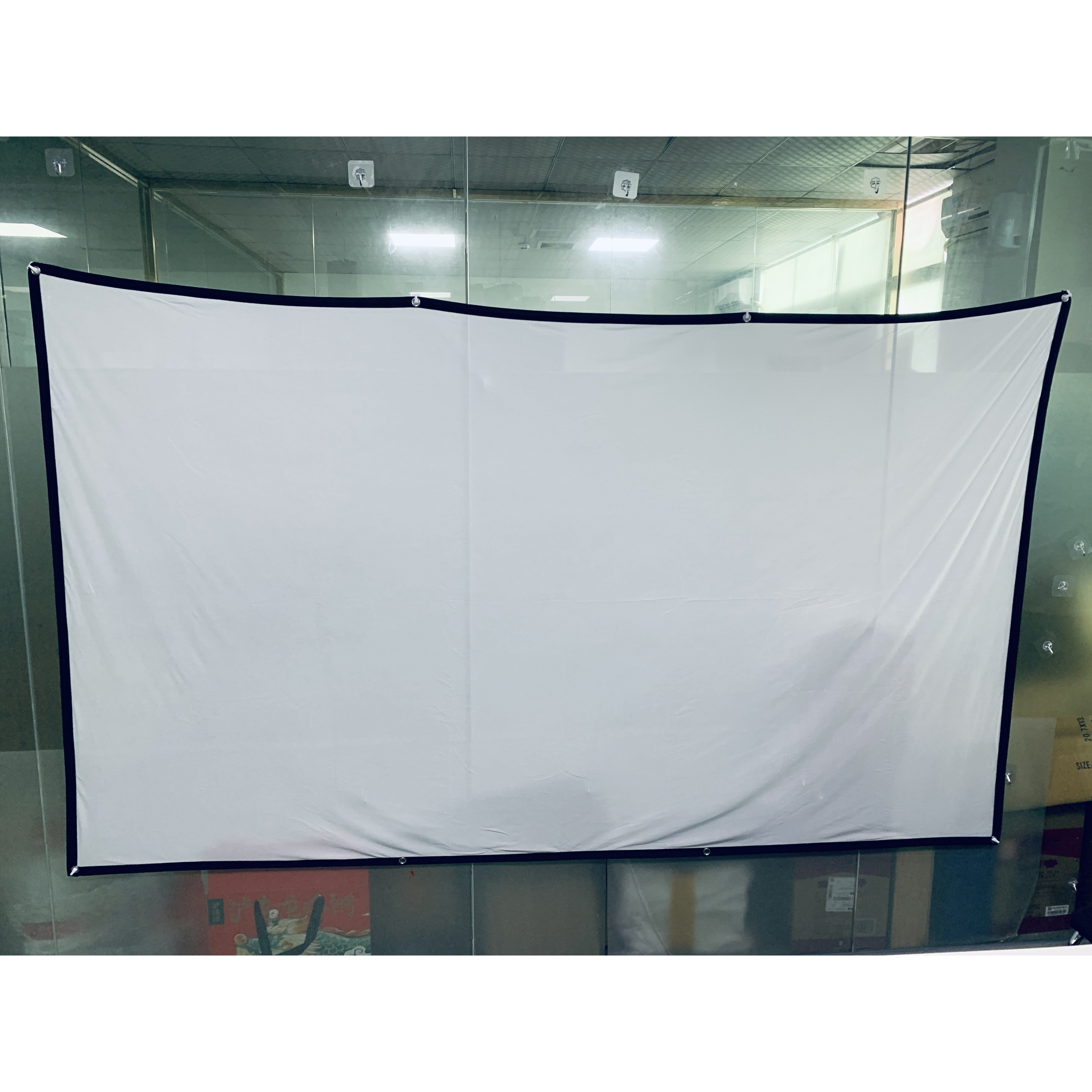 Portable HD Projection Screen 72-100 Inch Foldable Indoor Outdoor Anti-Wrinkle